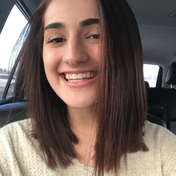 Meet your Posher, Jayln - Picture 1 of 1